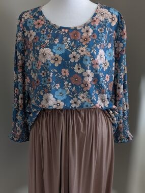 Blue Floral 3/4 Sleeve Women's Top XL